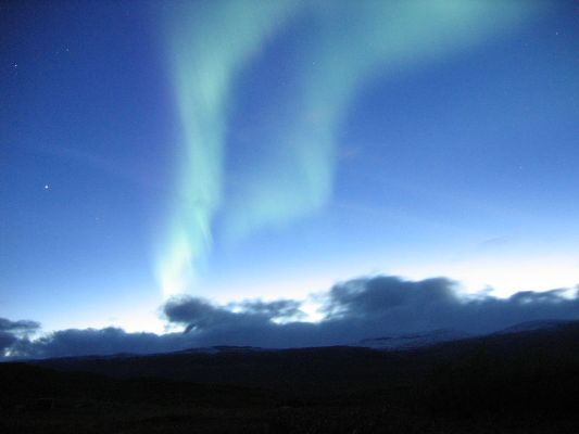 800px-aurora_near_abisko_sweden_2.jpg